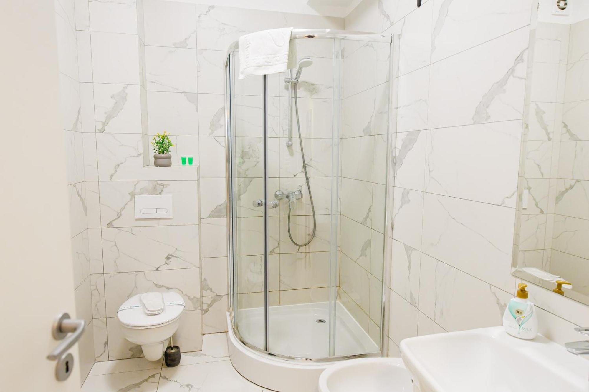 17 Zimbrului Residence At Lazar Towers Palas Iasi Exterior photo